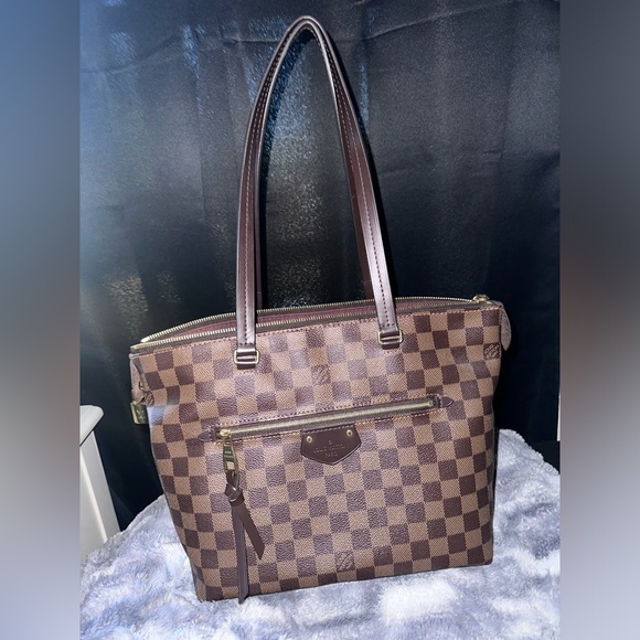 Louis Vuitton Iena PM gently used - Picture 2 of 10